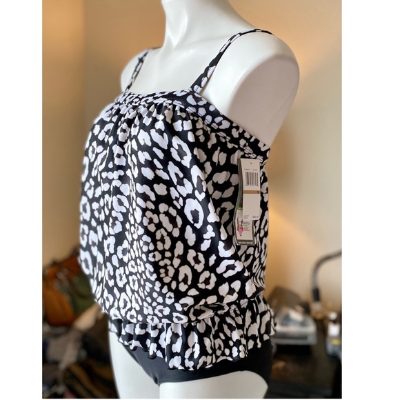 Silhouette Solutions Women’s 1 Piece Swimsuit Black & White Animal Print - Picture 7 of 7